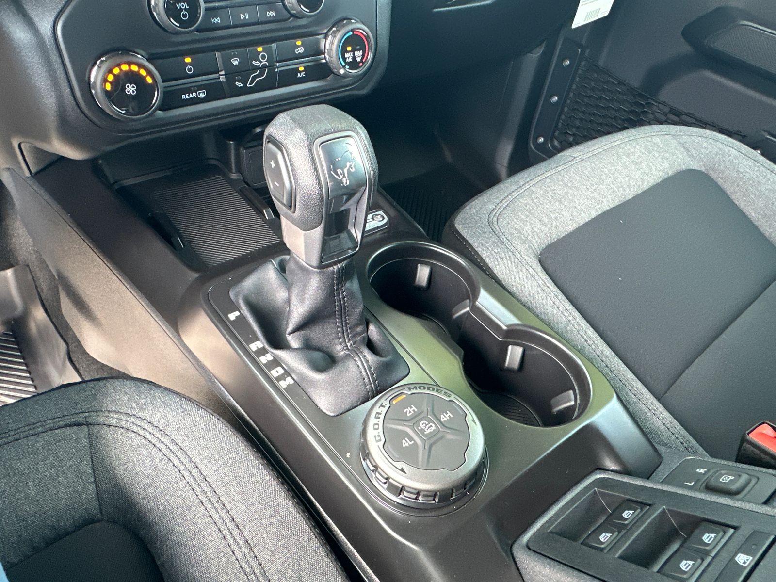 New 2026 Velocity Blue Metallic Ford Base image 32