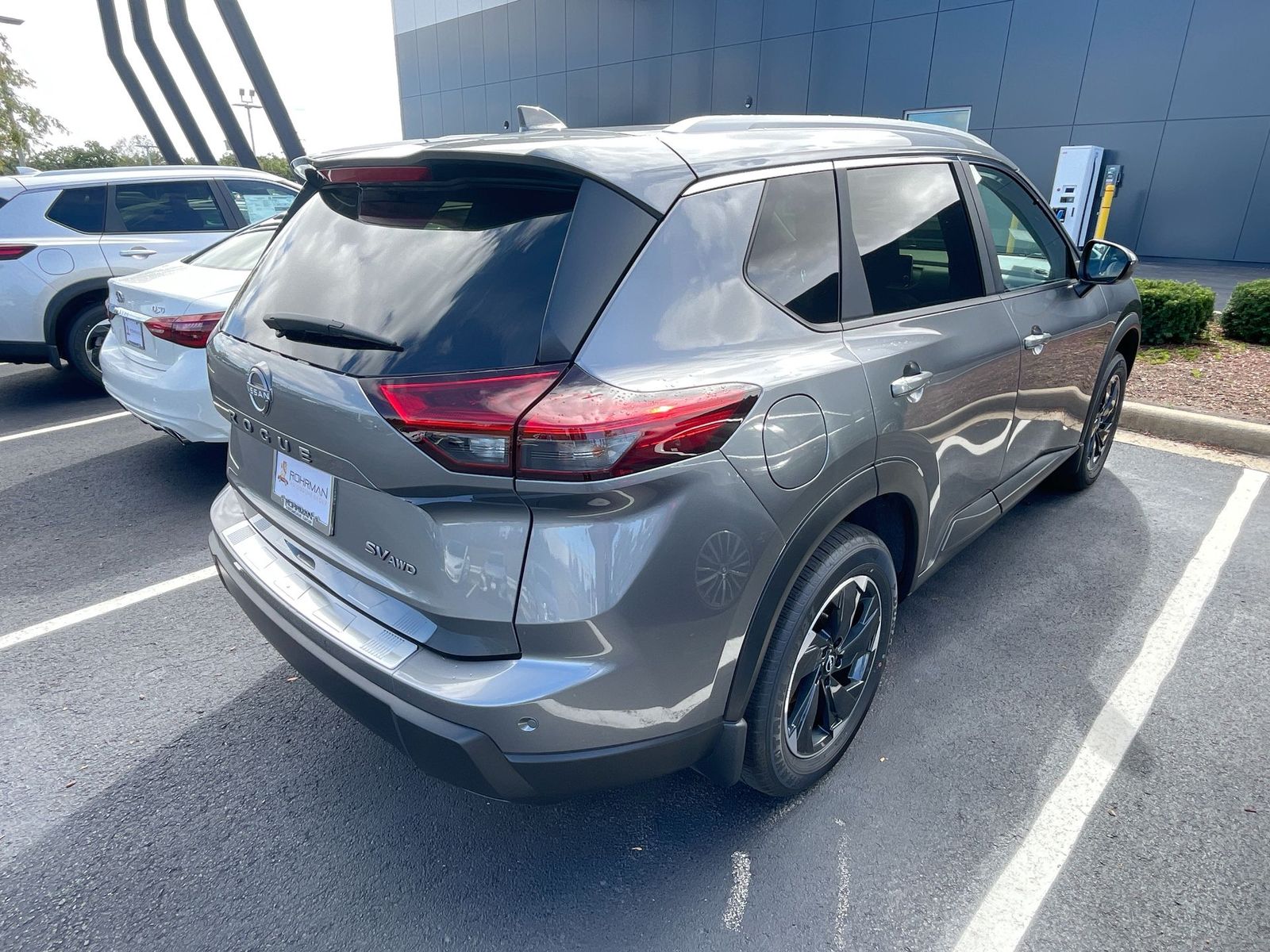 2024 Nissan Rogue SV 18