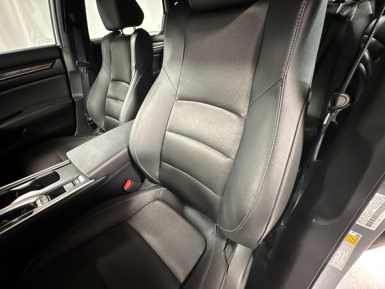 2020 Honda Accord Sport photo 17