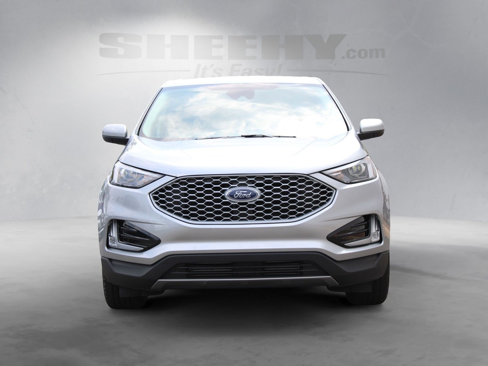 Used 2023 Silver Ford SEL image 13