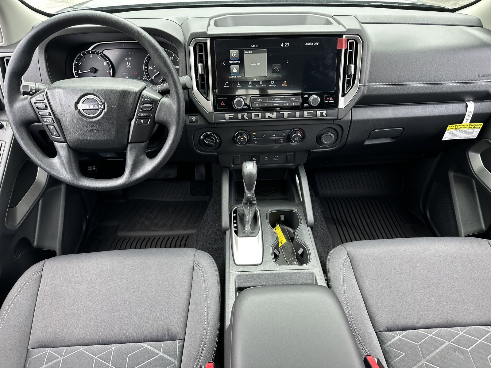 2025 Nissan Frontier SV photo 2