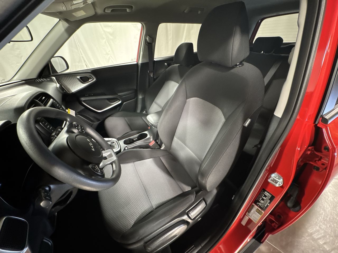 2023 Kia Soul LX photo 17