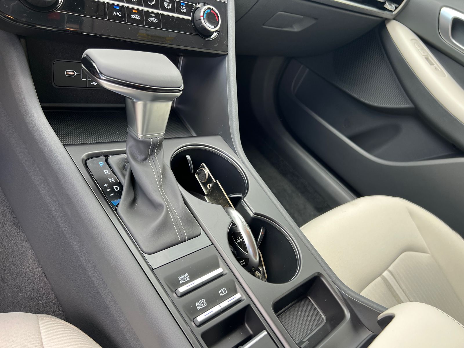 2025 Hyundai Sonata SE photo 24