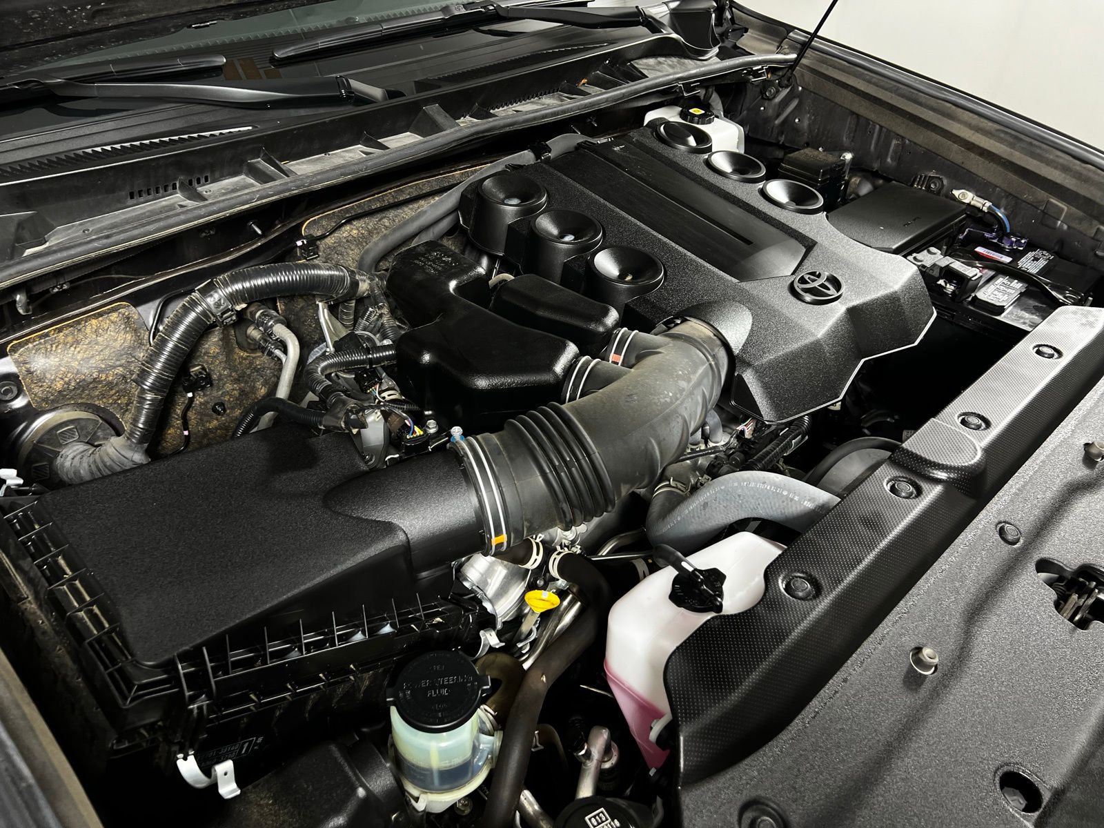 Thumbnail: 2023 Toyota 4Runner - 10