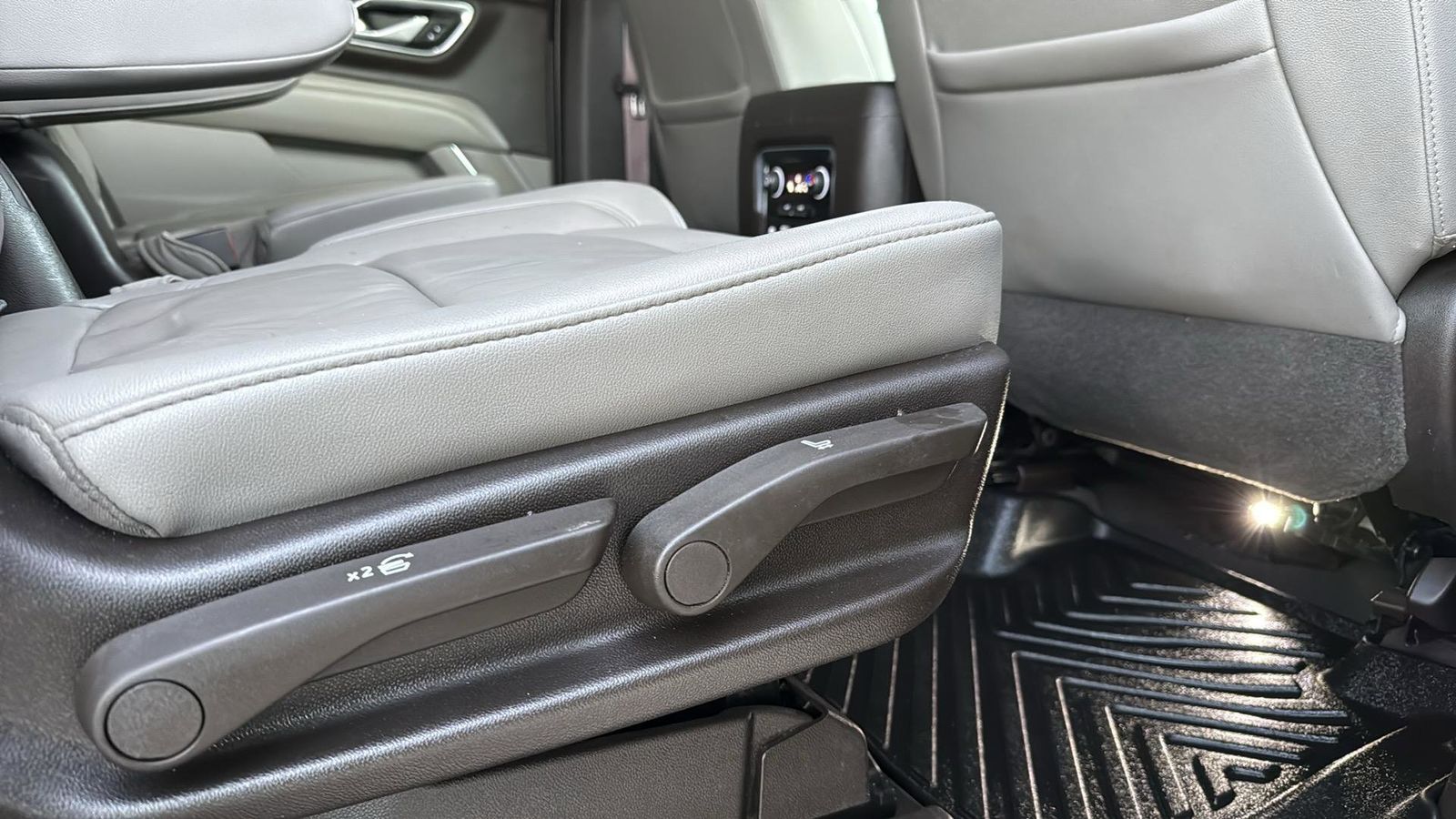 Used Car 2021 Chevrolet Suburban  Lt For Sale Under $35,000 In Austin, Texas