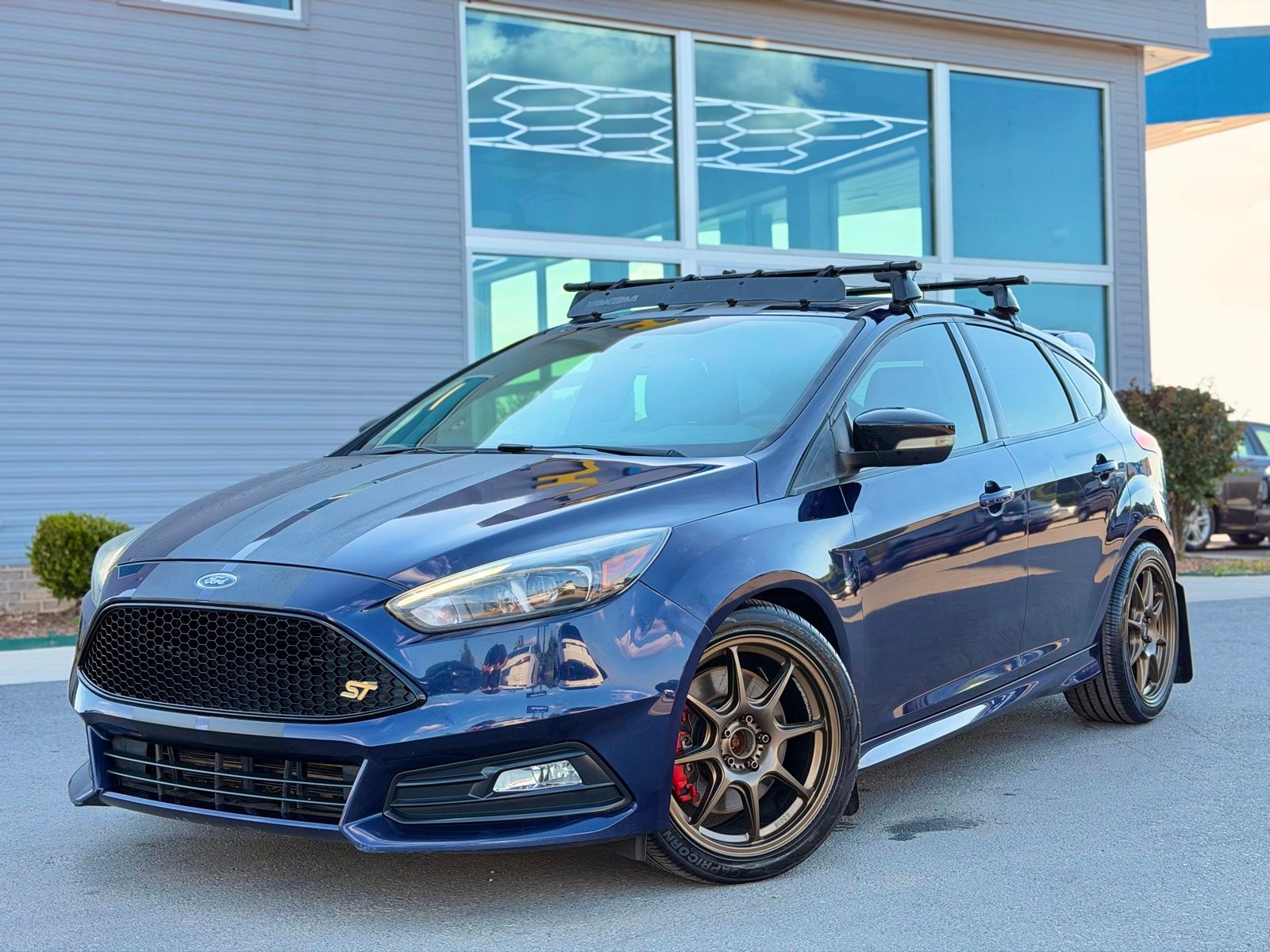 Kona Blue 2016 Ford Focus ST Hatchback Front-Wheel Drive 6-Speed Manual