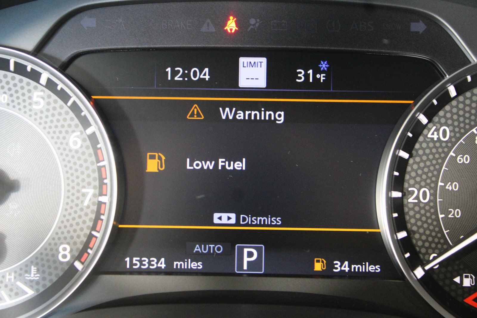 Used 2024 Black Nissan Platinum image 21