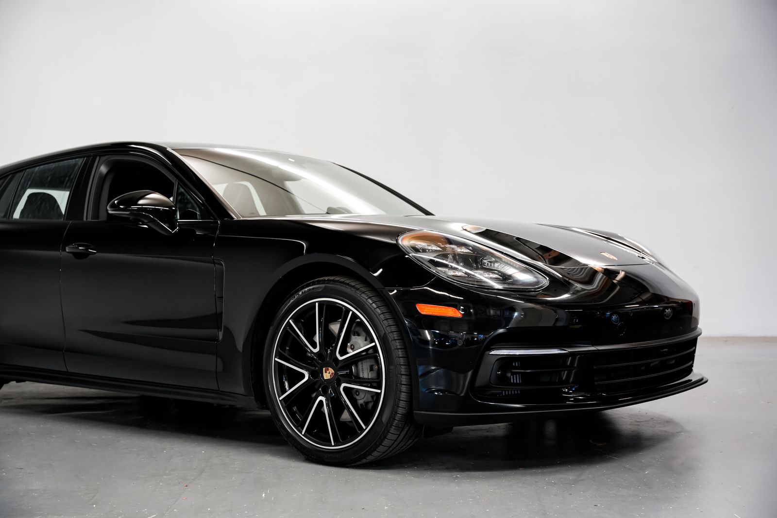 2018 Porsche Panamera Sport Turismo 4S — photo 46