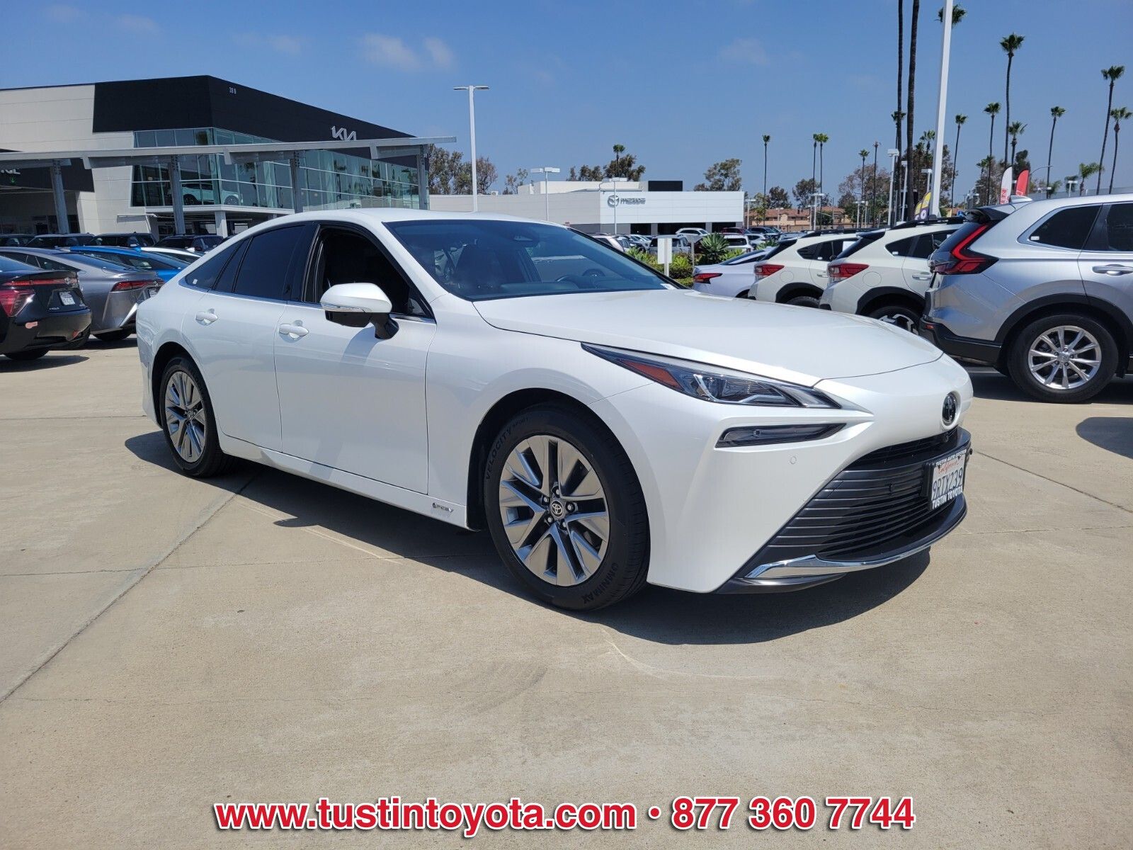 Used 2024 White Toyota XLE image 2