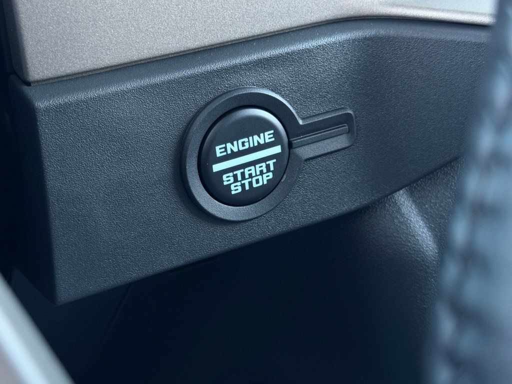 New 2025 Shadow Black Ford Outer Banks image 27