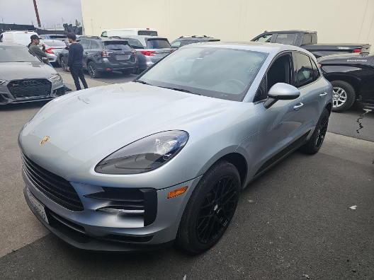 2020 Porsche Macan -'s photo