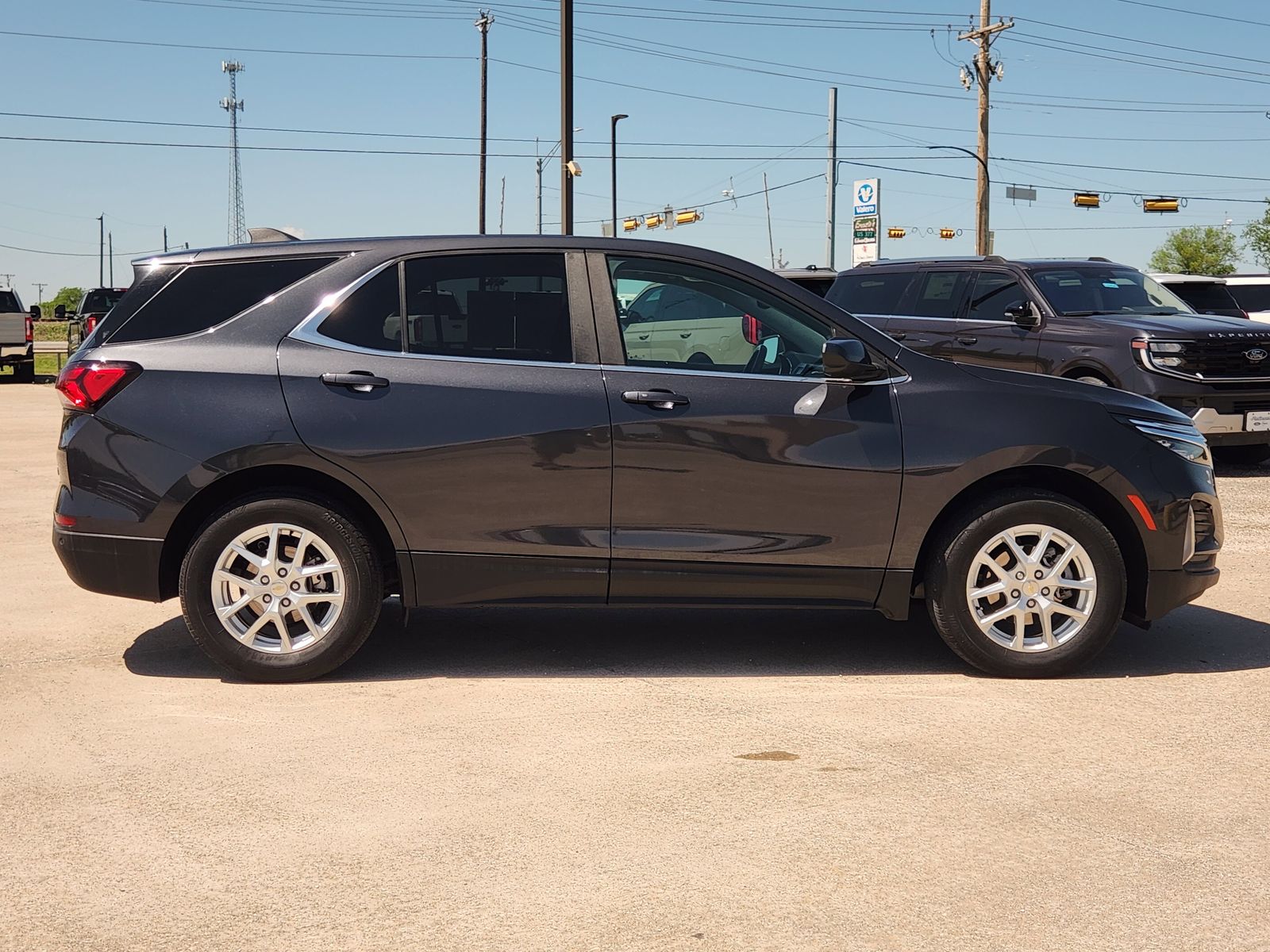 View vehicle photo 7