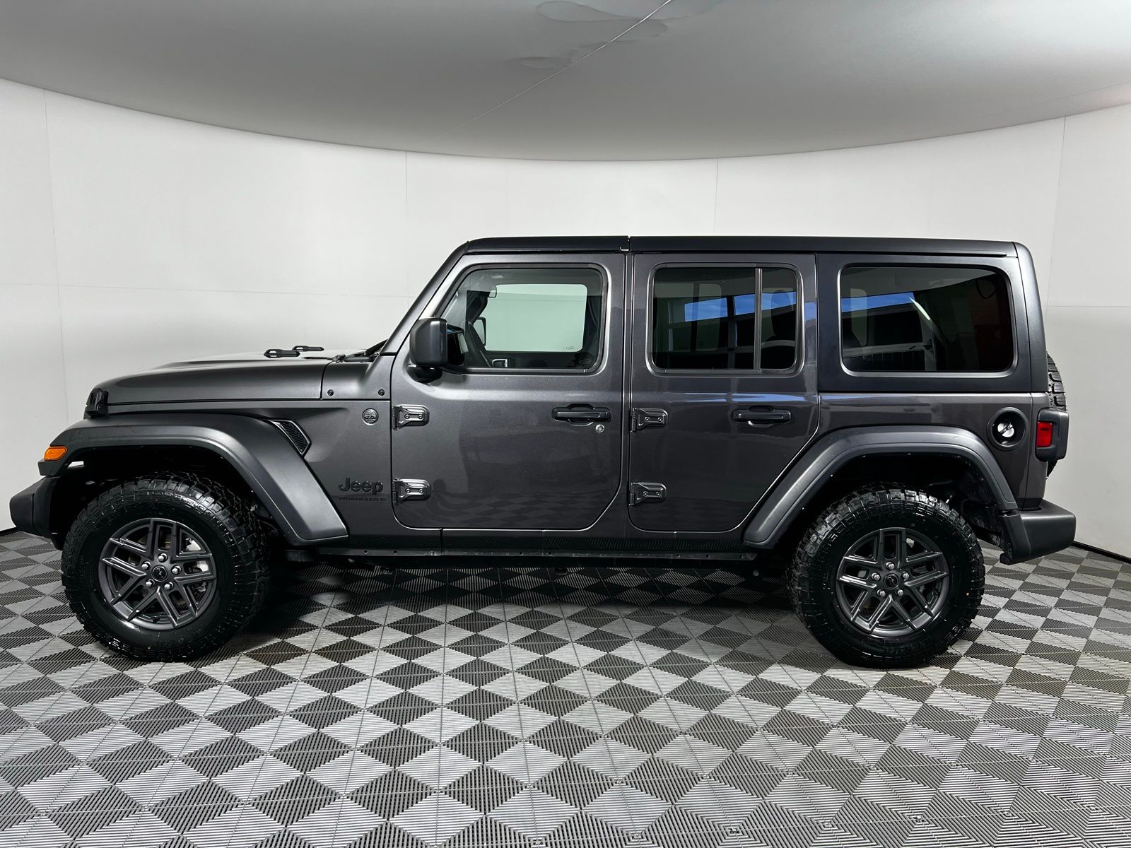 Thumbnail: 2024 Jeep Wrangler - 8