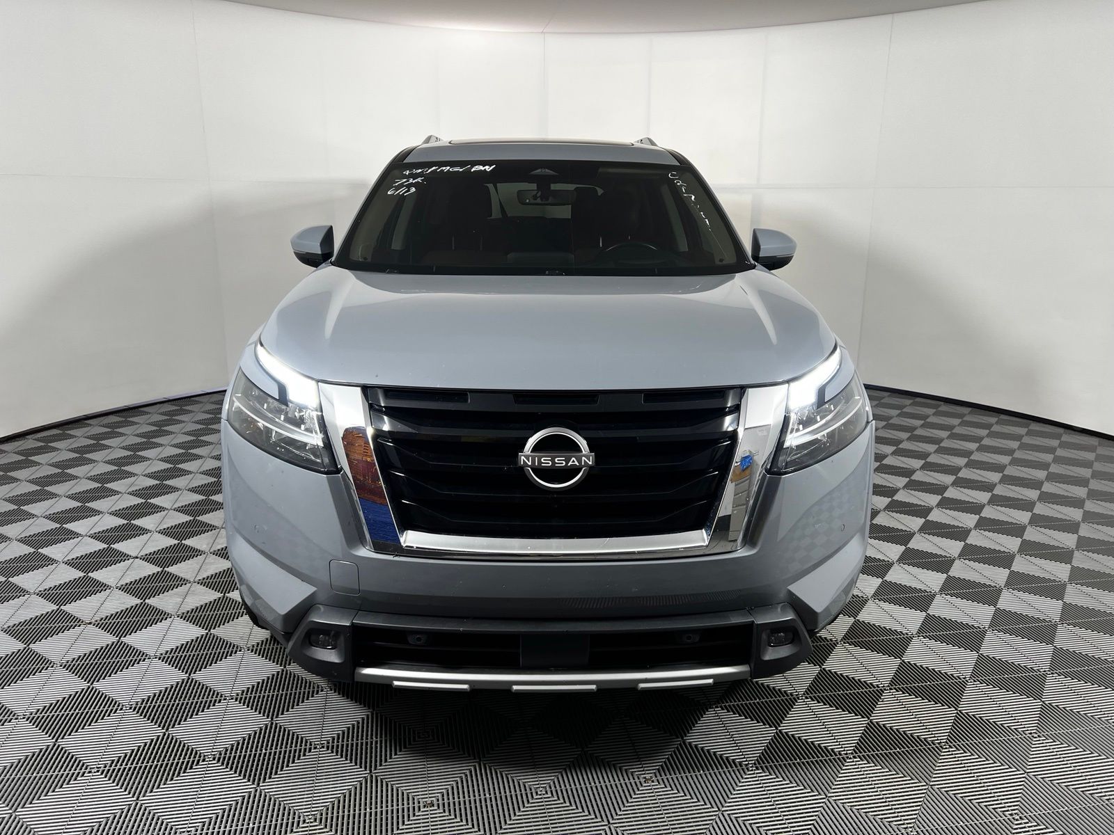 Thumbnail: 2023 Nissan Pathfinder - 2
