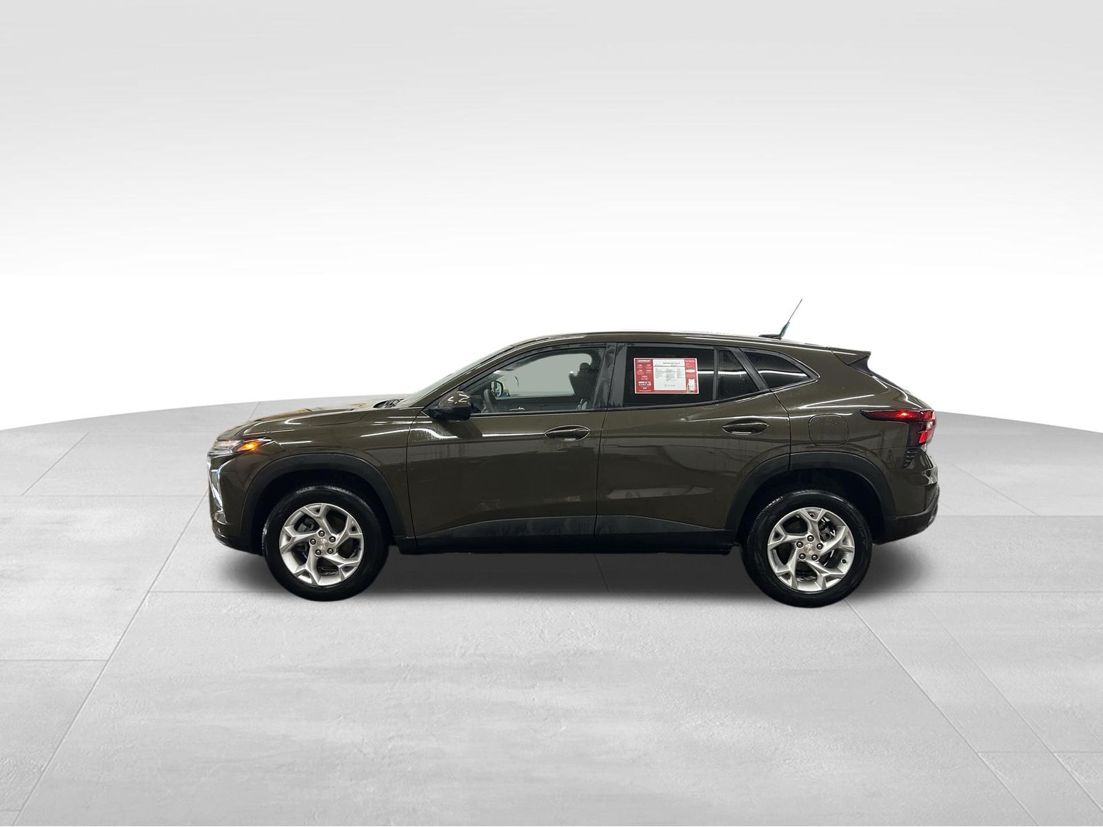 View vehicle photo 2