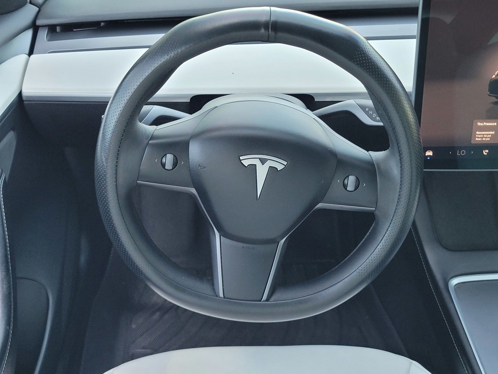 Used 2022  Tesla Performance image 12