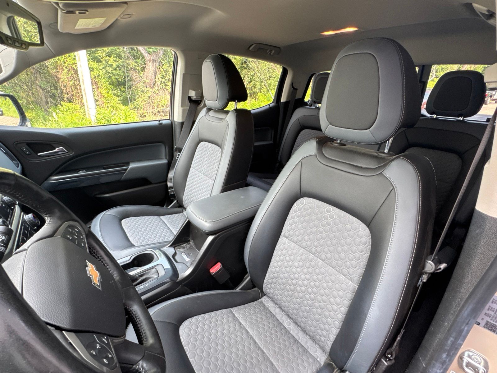 Used 2022 Beige Chevrolet Z71 image 5
