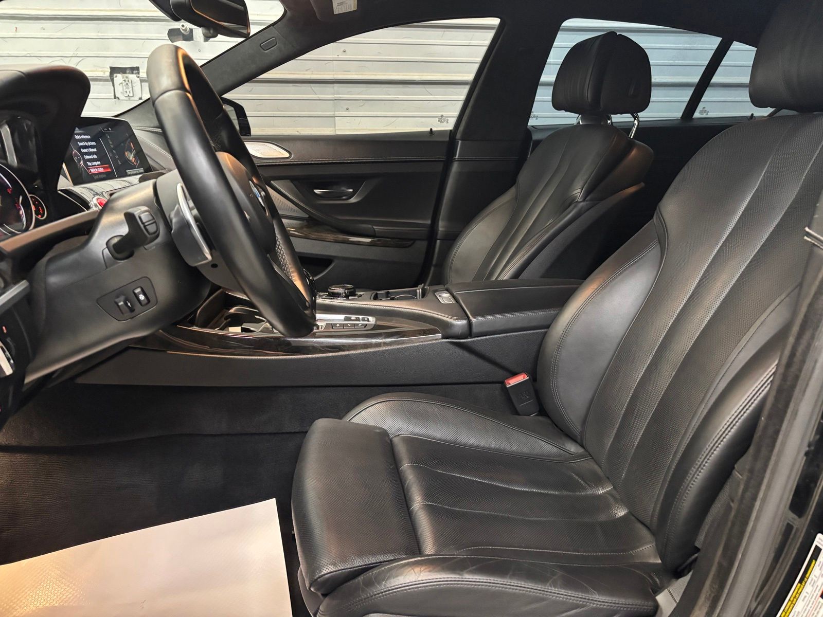 2016 BMW 6 Series 650i - Photo 10