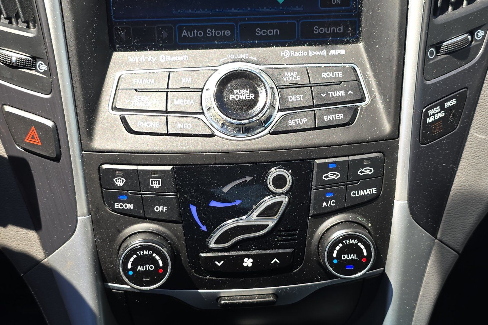 Used 2014 Black Hyundai Limited image 20
