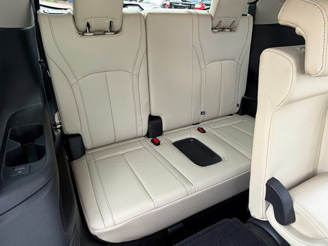 Used 2023 Mineral Black INFINITI LUXE image 36