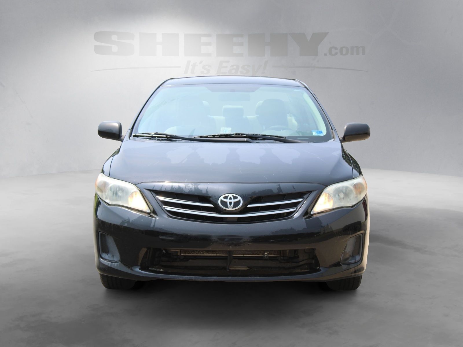 Used 2013 Black Toyota LE image 5