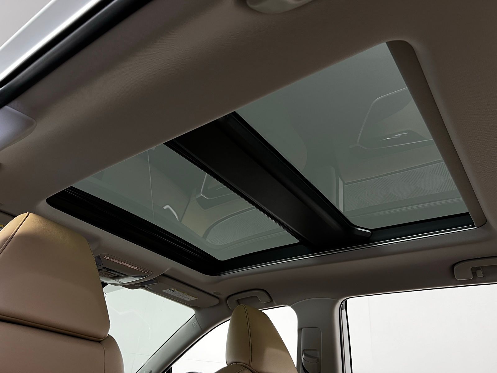 Thumbnail: 2025 Toyota RAV4 - 22