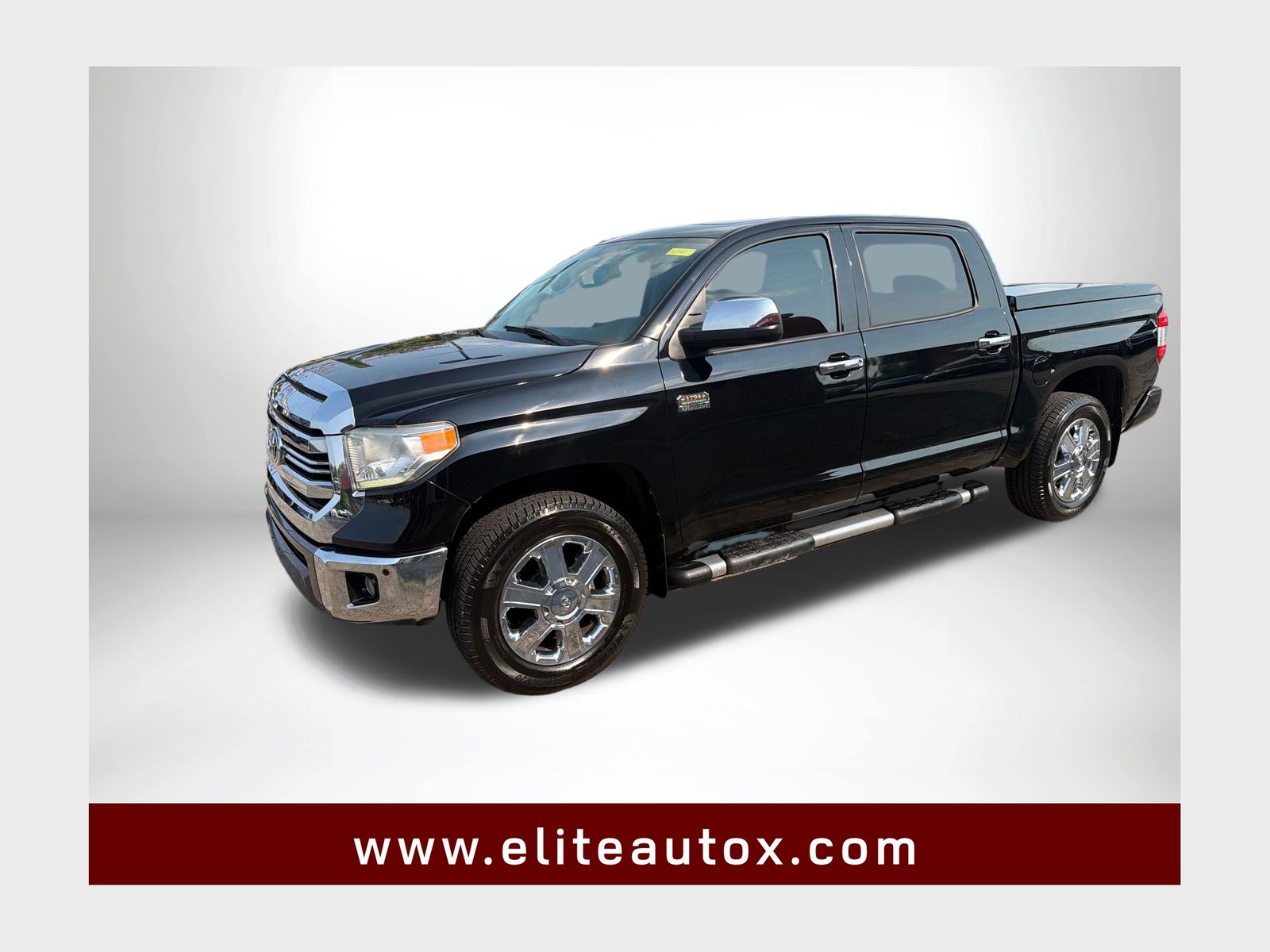 Midnight Black Metallic 2017 Toyota Tundra Pickup Truck Four-Wheel Drive 6-Speed Automatic Overdrive