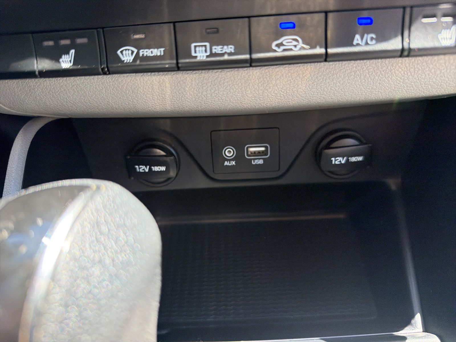 Used 2019 Black Noir Pearl Hyundai Value image 21