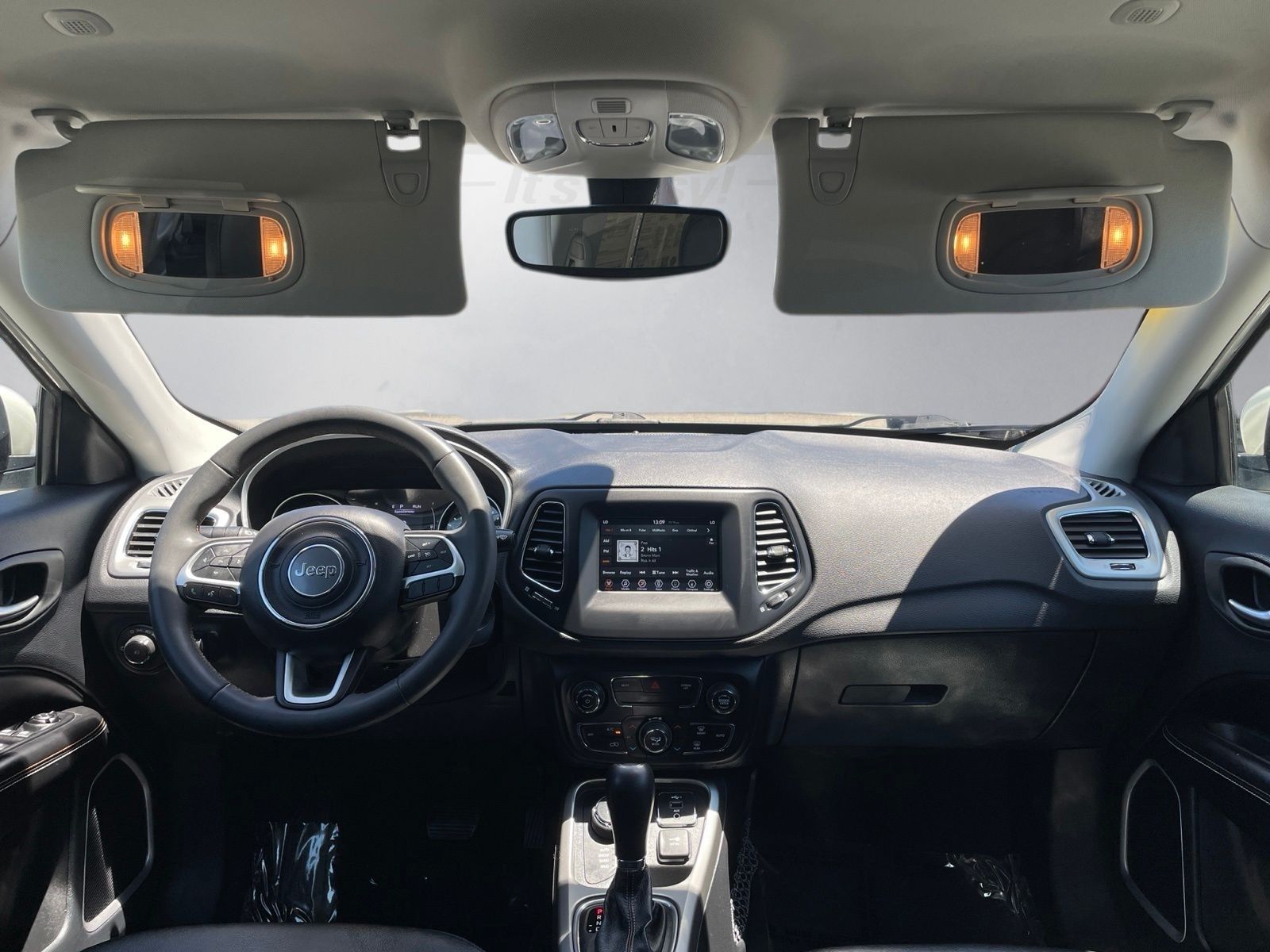 Used 2021 White Clearcoat Jeep Latitude image 3