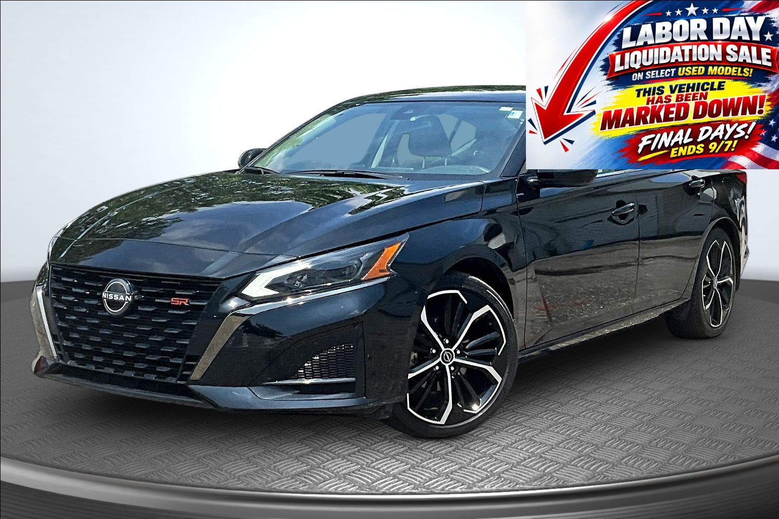 Super Black Clearcoat 2024 Nissan Altima Sedan Front-Wheel Drive Continuously Variable Transmission