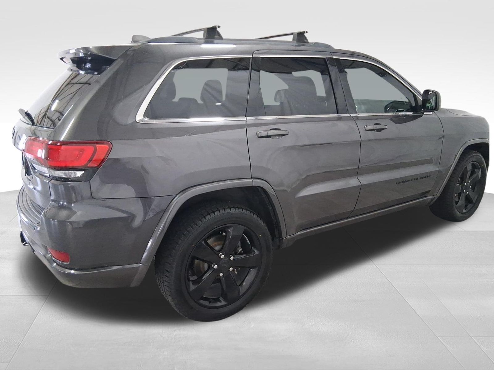 Used Car 2015 Jeep Grand Cherokee  Altitude For Sale Under $15,000 In Austin, Texas