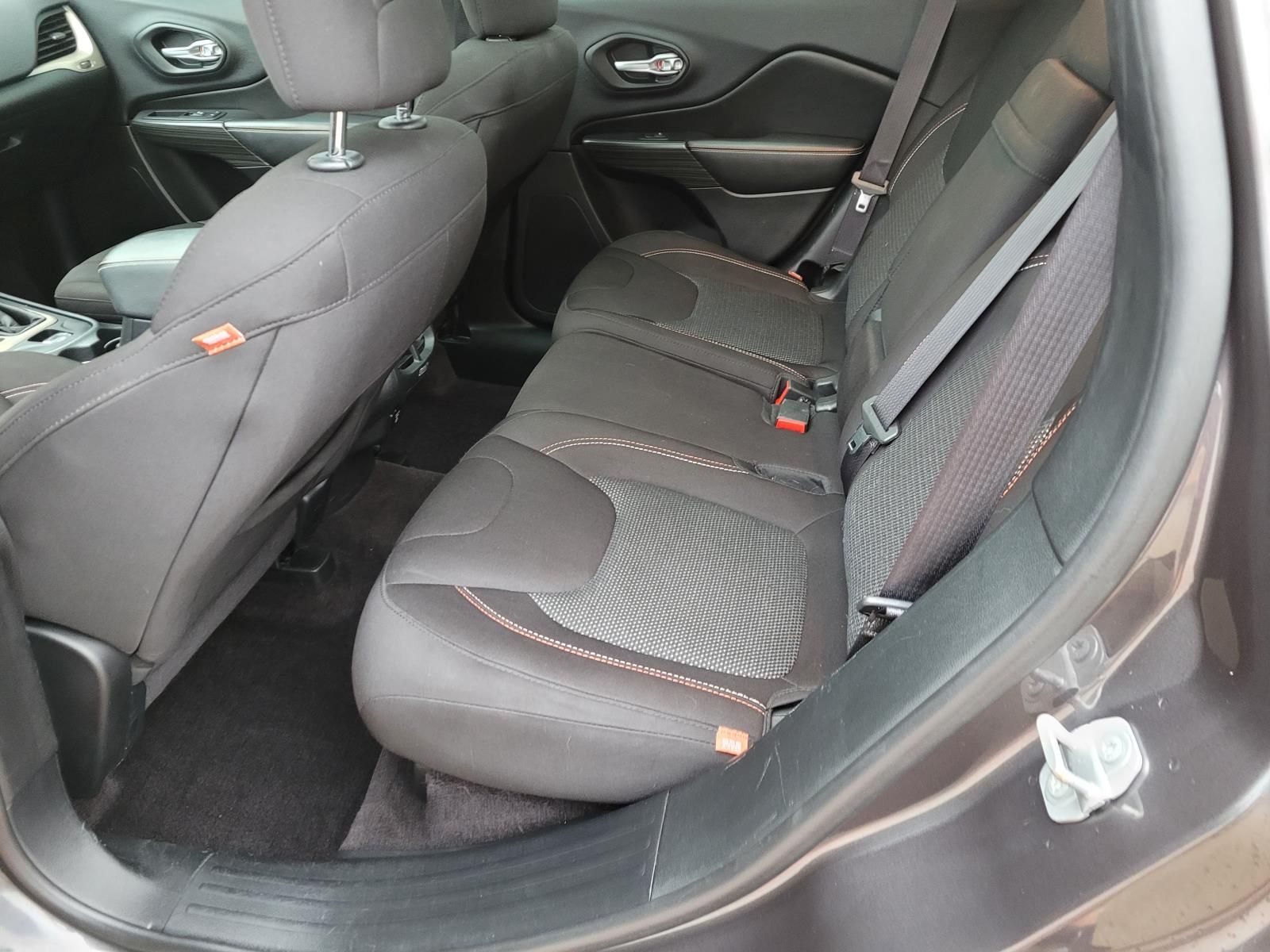 used 2016 Jeep Cherokee car, priced at $13,900