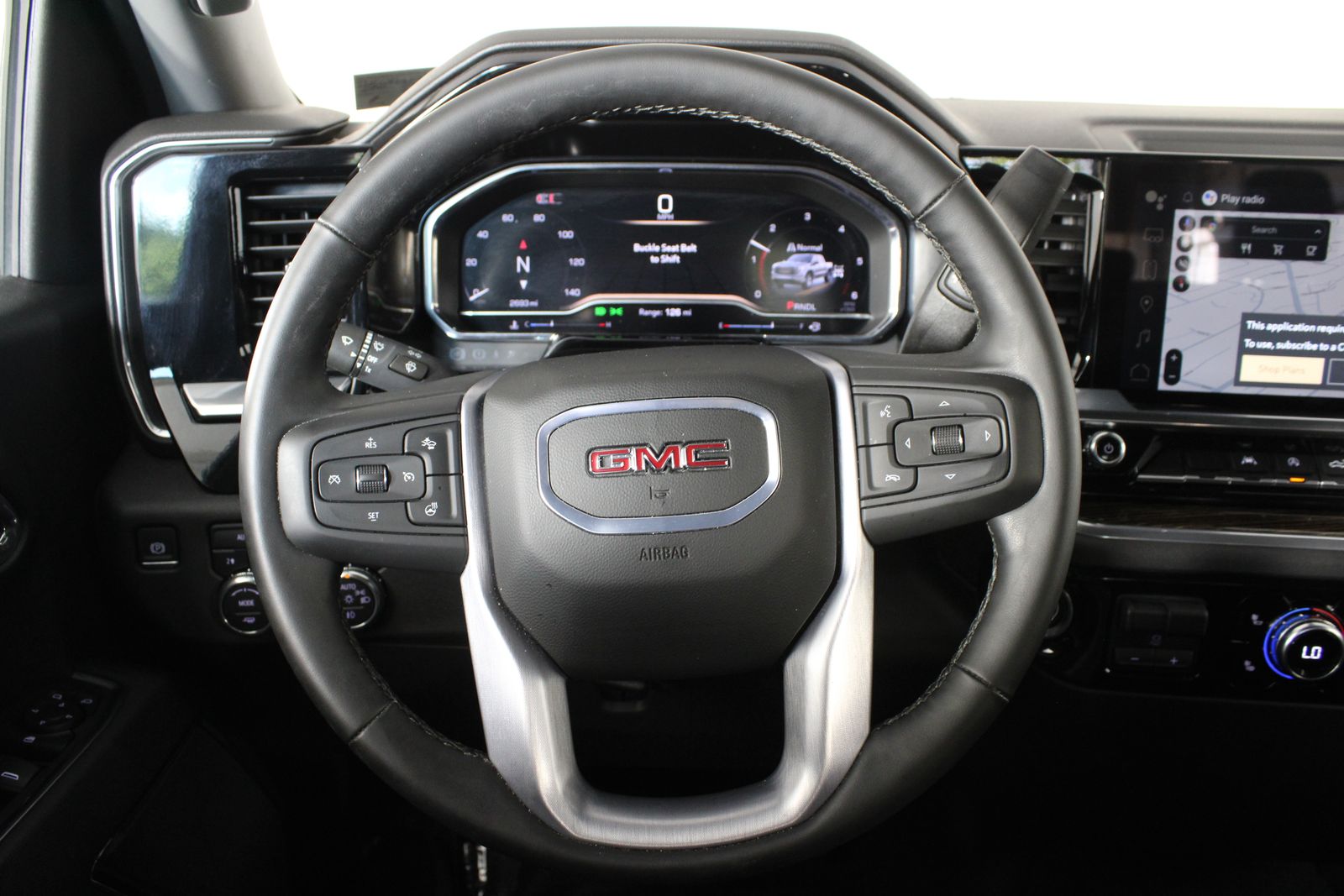 Used 2025 Silver GMC Elevation image 15