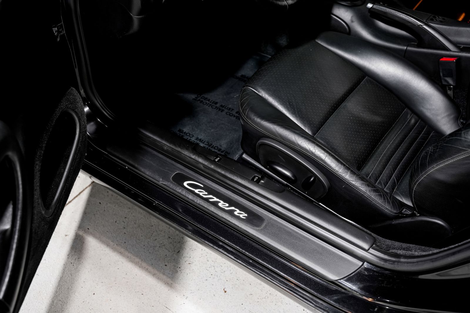 2004 Porsche 911 Carrera — photo 19