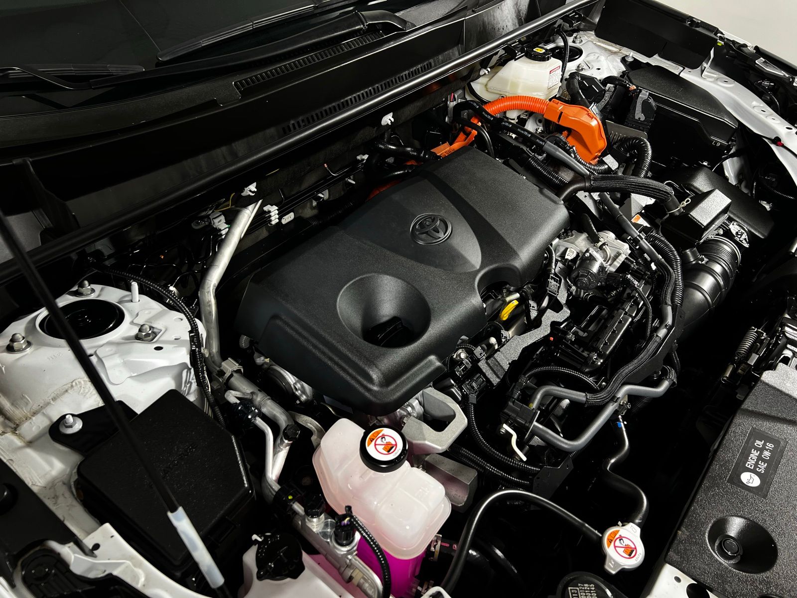 Thumbnail: 2024 Toyota RAV4 - 10