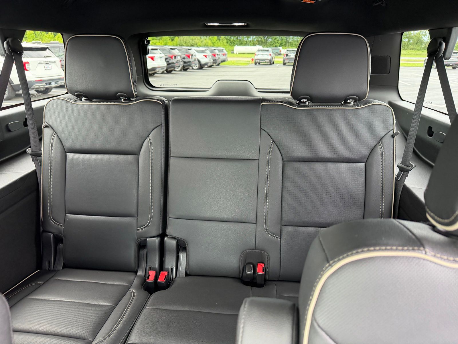 2021 Chevrolet Suburban image 15