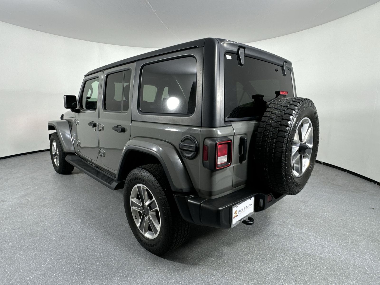 2021 Jeep Wrangler Unlimited Sahara 32