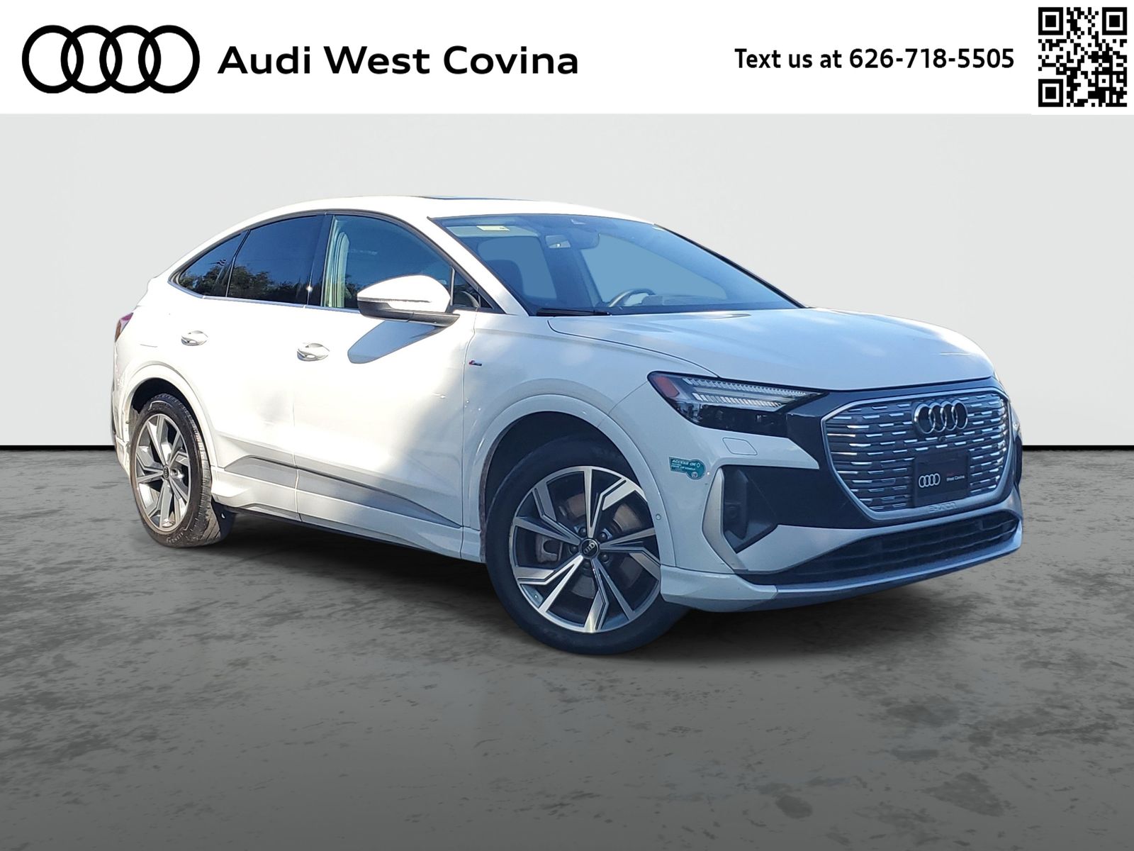 Glacier White Metallic 2024 Audi Q4 e-tron Sportback Sedan All-Wheel Drive Automatic