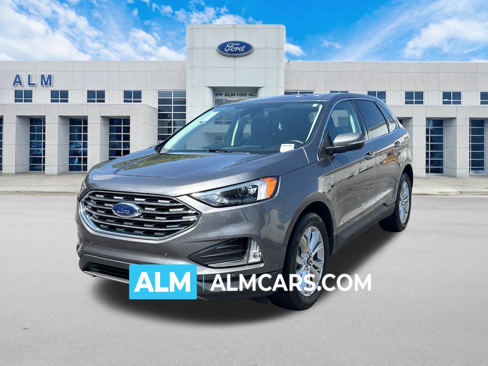2024 Ford Edge Titanium's photo
