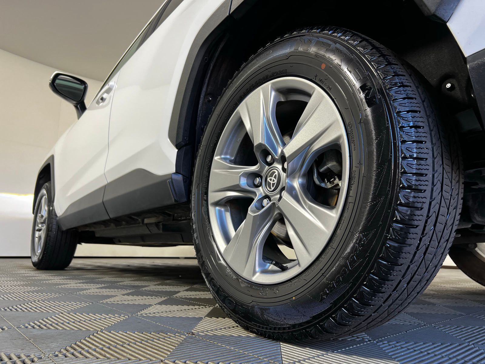 Thumbnail: 2024 Toyota RAV4 - 25