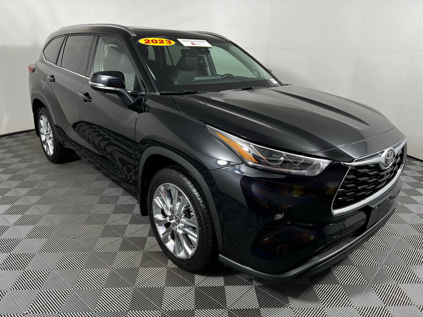 2023 Toyota Highlander Limited 3