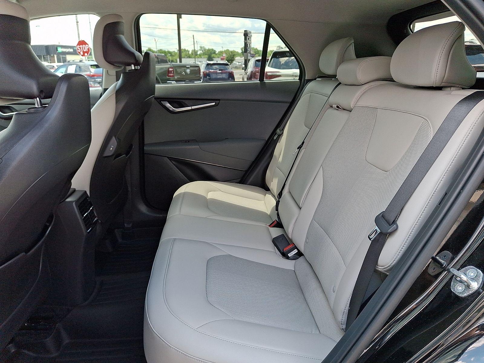 Used 2023 Kia Niro SUV