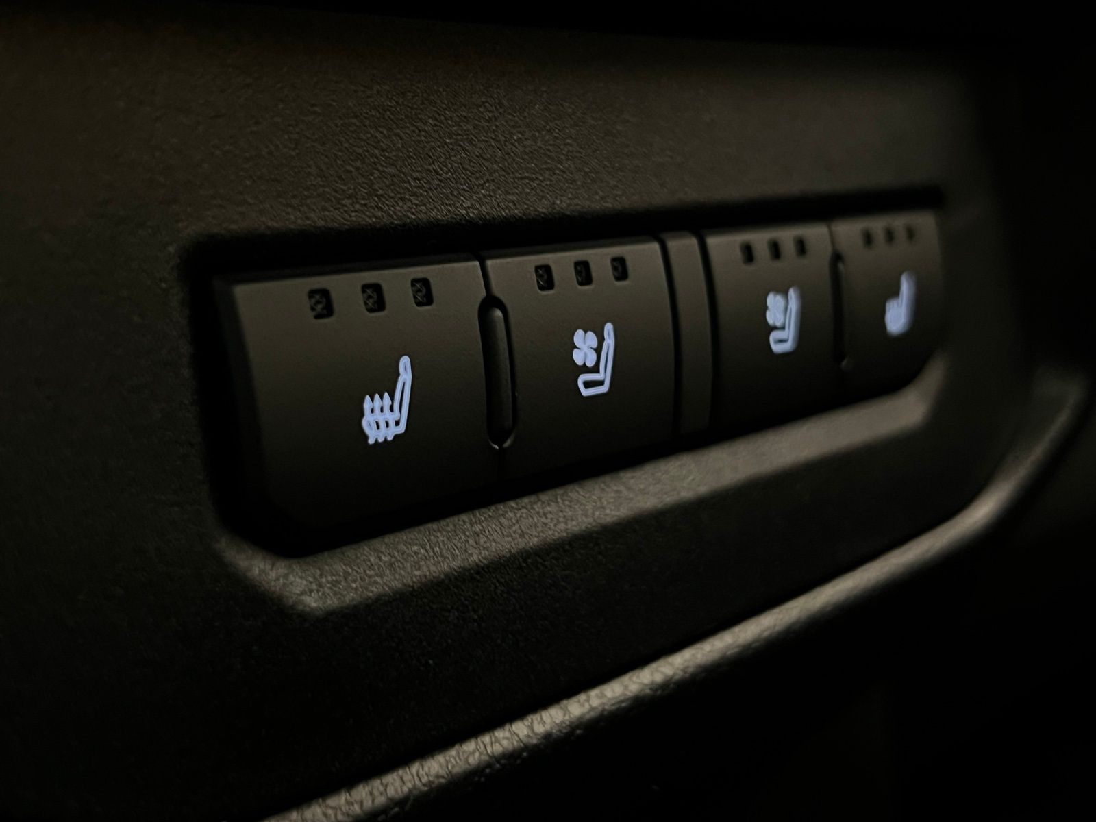 Thumbnail: 2026 Toyota Tundra - 25