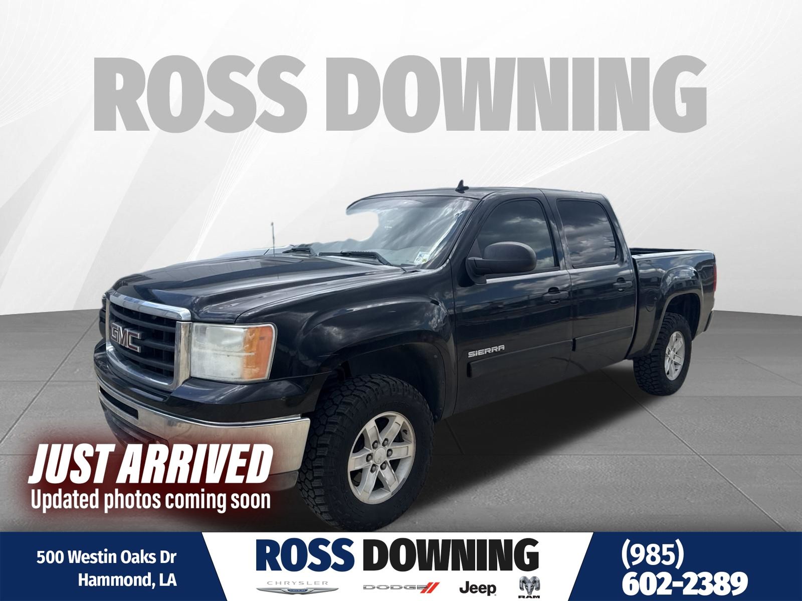 Onyx Black 2011 GMC Sierra 1500 Pickup Truck 4X2 6-Speed Automatic