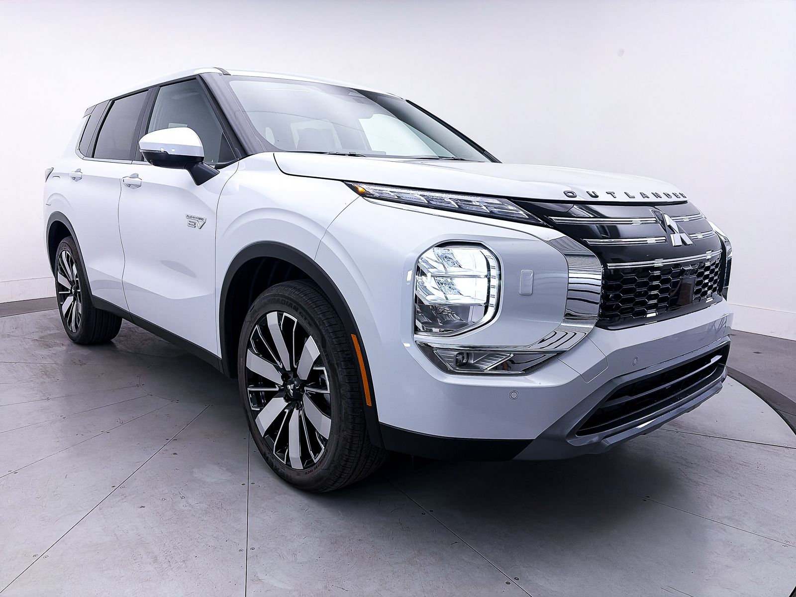 2026 Mitsubishi Outlander PHEV SE