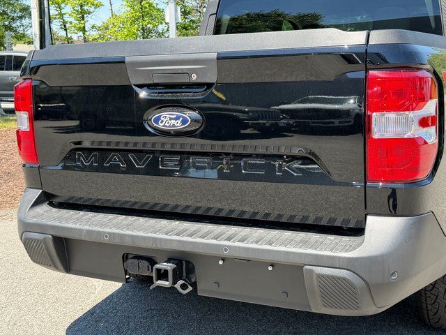 New 2026 Shadow Black Ford XLT image 13