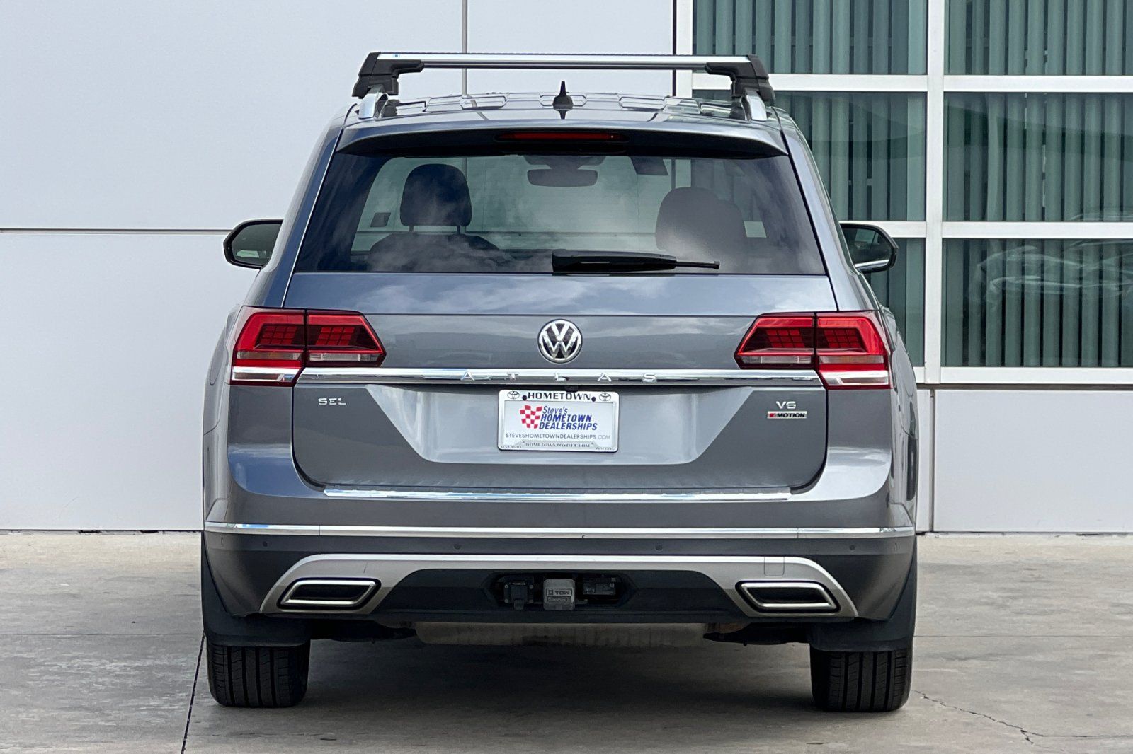 View vehicle photo 5