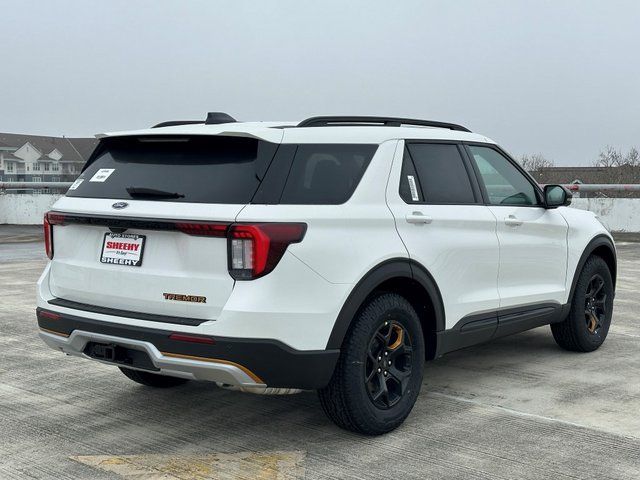 New 2026 Star White Metallic Tri-Coat Ford Tremor image 4