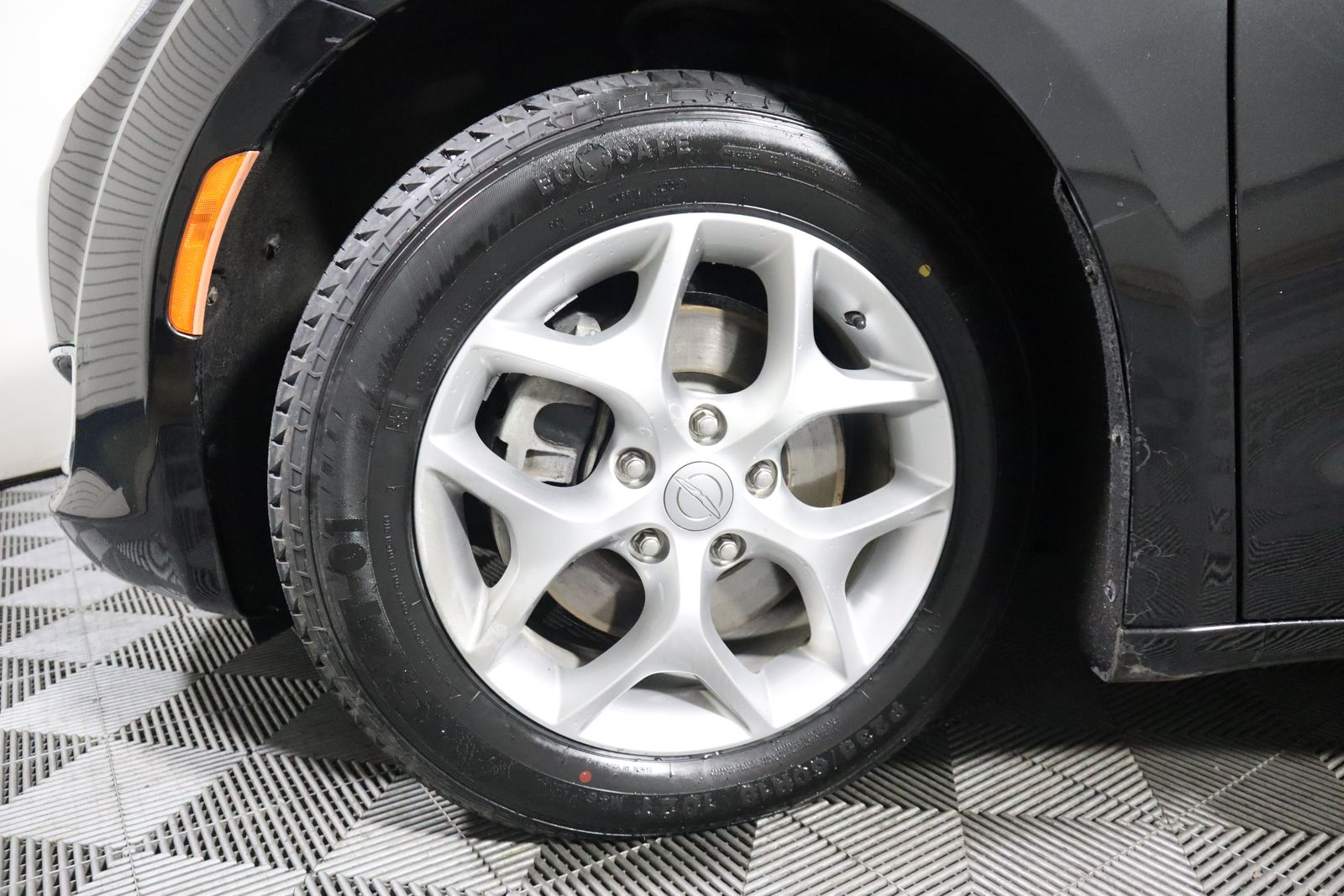 2020 Chrysler Pacifica Limited photo