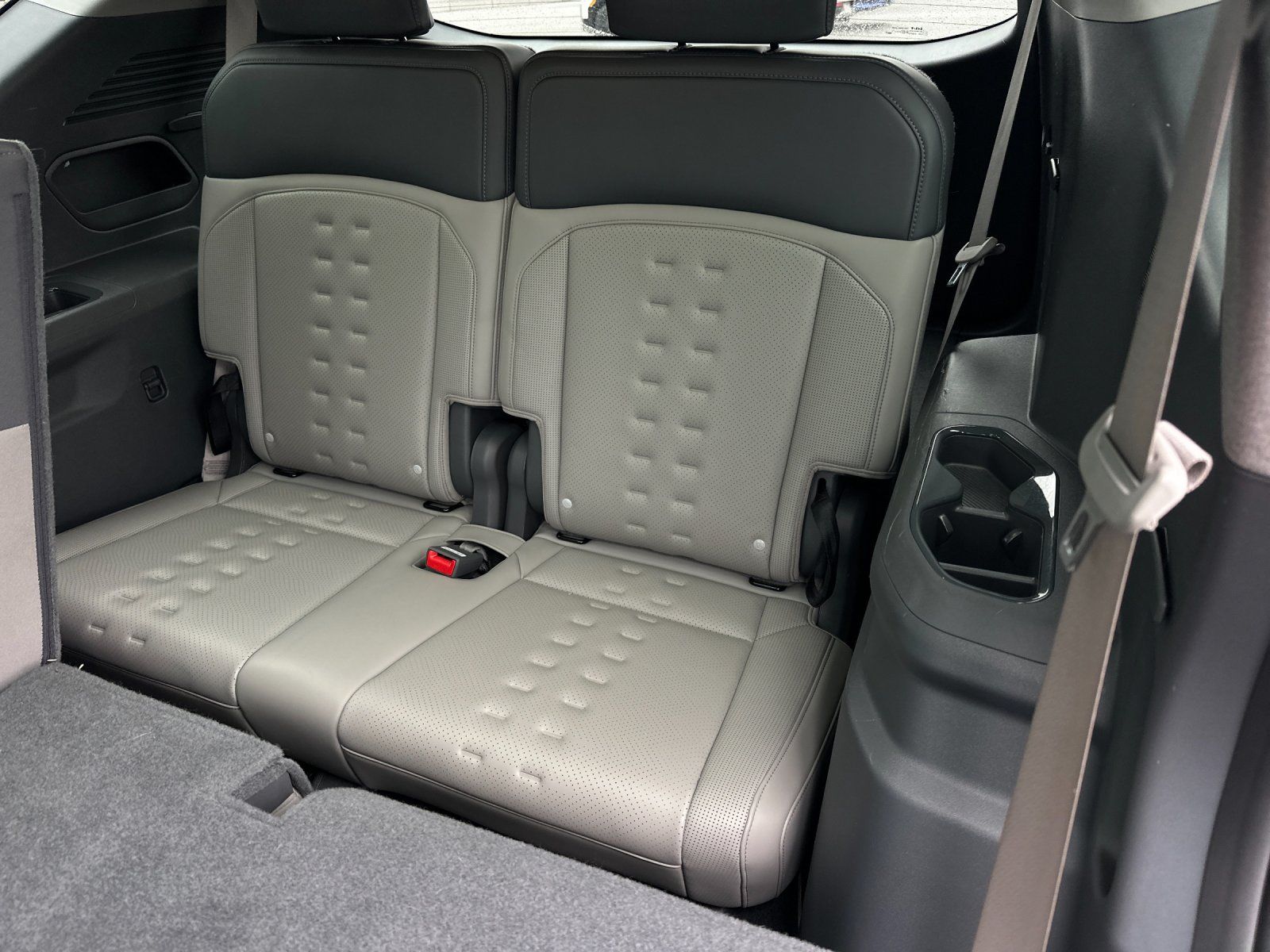 used 2024 Kia EV9 car, priced at $36,998